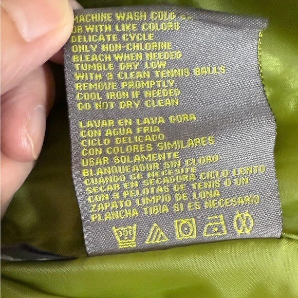 Kenneth Cole Reaction Women’s Size Small Green Down Feather Fill Vest - Image 4 of 4