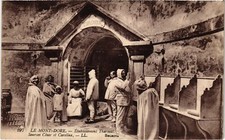 Old postcard Le Mont-Dore Thermal Establishment - Sources Cesar et Caroline (1256869)