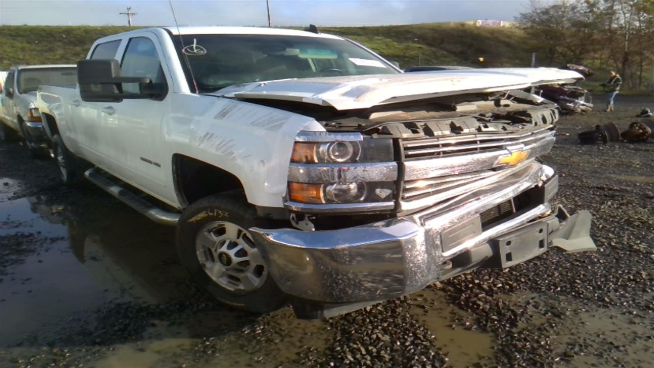 Used Interior Door Handle fits: 2015 Chevrolet Silverado 2500 pickup  Grade A