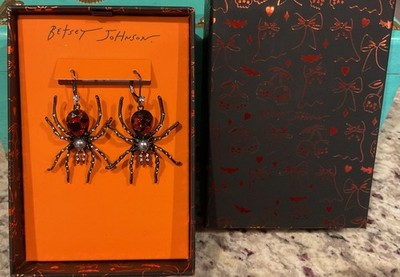 BETSEY JOHNSON Halloween Drop Earrings SPIDERS Stones & Pearls  MSRP $48 NIB
