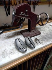 Schuhweiter aus Schuhmacherei... Lange nicht benutzt... Verstaubt...
