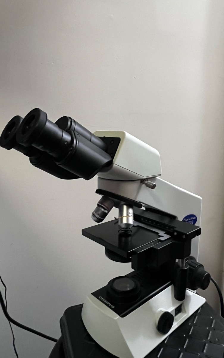 Olympus CX22RFS1 Laboratory Microscope With 4x, 10x, 40x, 100x
