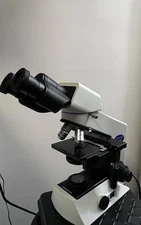 Olympus CX22RFS1 Laboratory Microscope With 4x, 10x, 40x, 100x Objectives