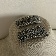 Signed ISAN Musi textured silver tone bumpy rectangle shoe clips