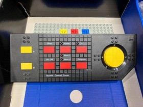 Lego Technic: Control Center (8094) missing 2 pieces