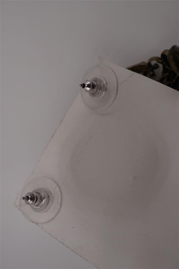 Picture 4 of 5