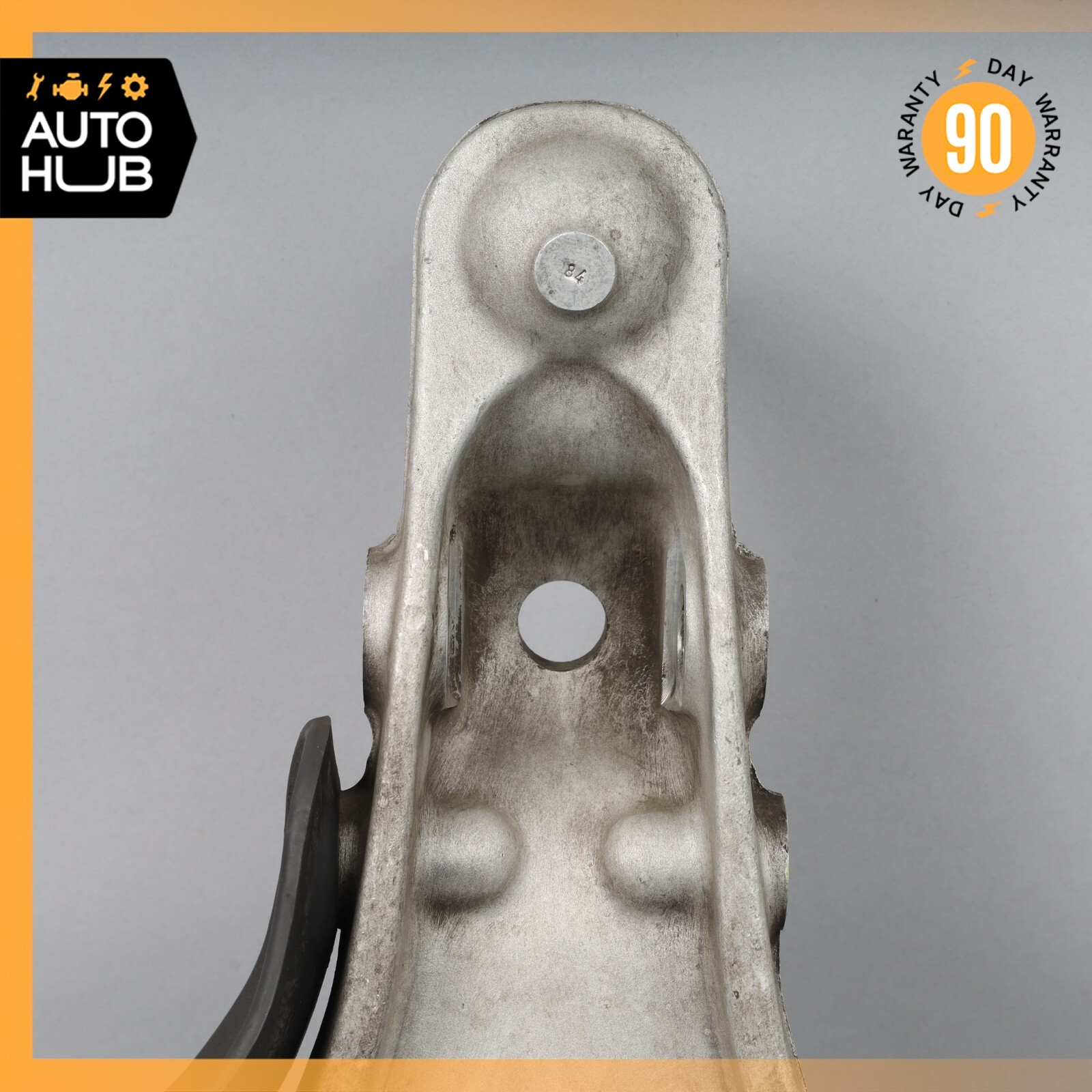 11-19 Maserati GranTurismo M145 Front Right Lower Control Arm 3206581 OEM