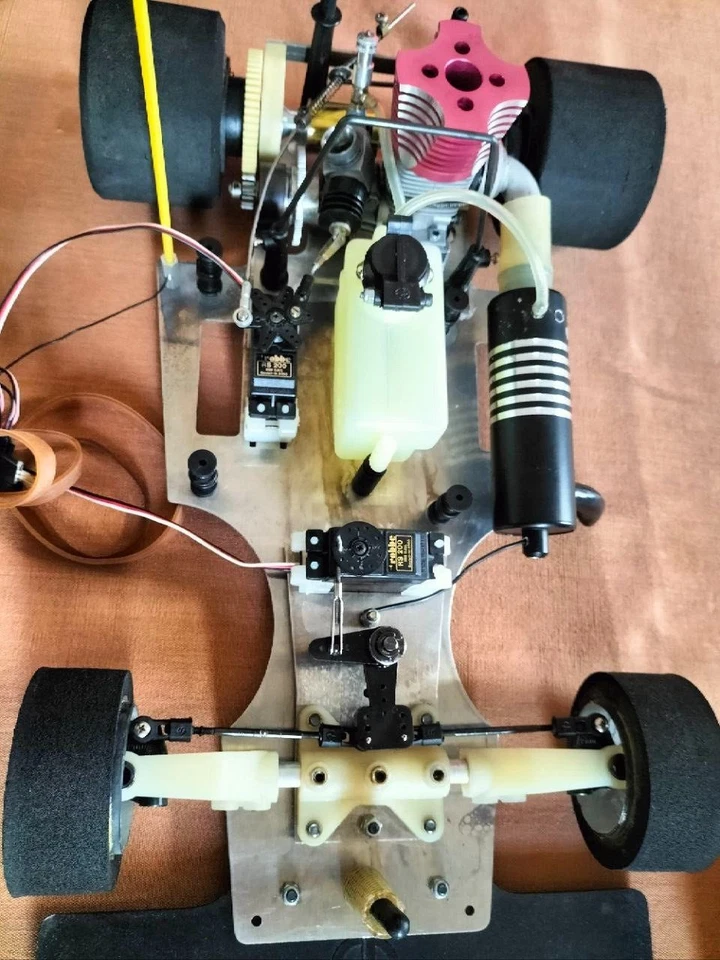 SG FuturaVCS 111 Indy Motore HB Grand Prix Testa Ullmann - Image 4 of 4