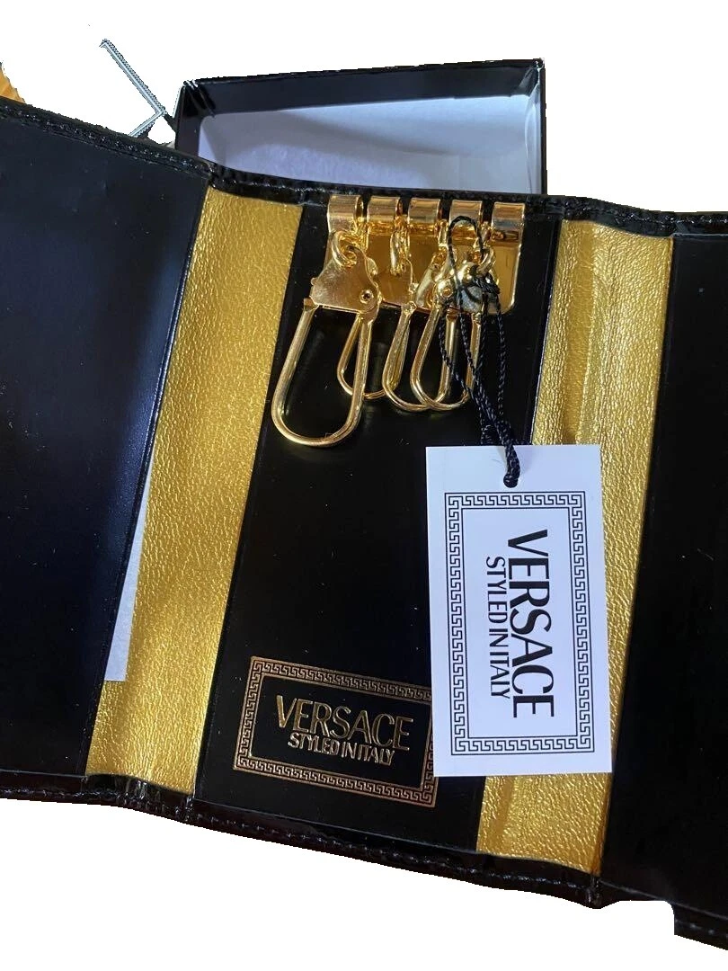 Кожаные брелоки, кольца и чехлы для ключей Versace для мужчин