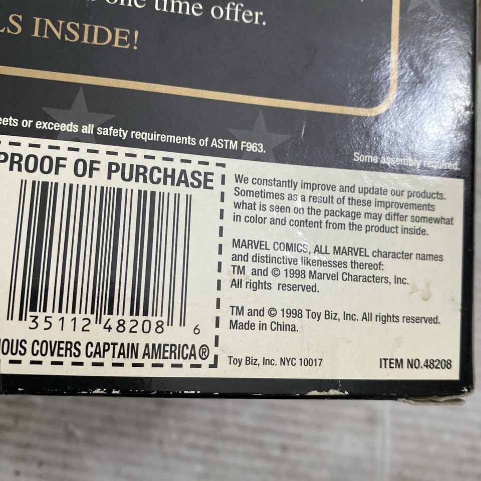 VTG Toy Biz Famous Cover Series Captain America 8" Marvel Action Figure