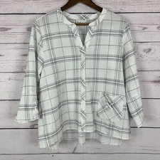 Habitat Top Shirt Womens Medium White Plaid Gauze Textured Knit Art Pocket Boxy