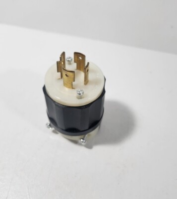 LEVITON #2411 3 pole 4 wire 20A-125/250V Grounding Locking Plug BRAND NEW