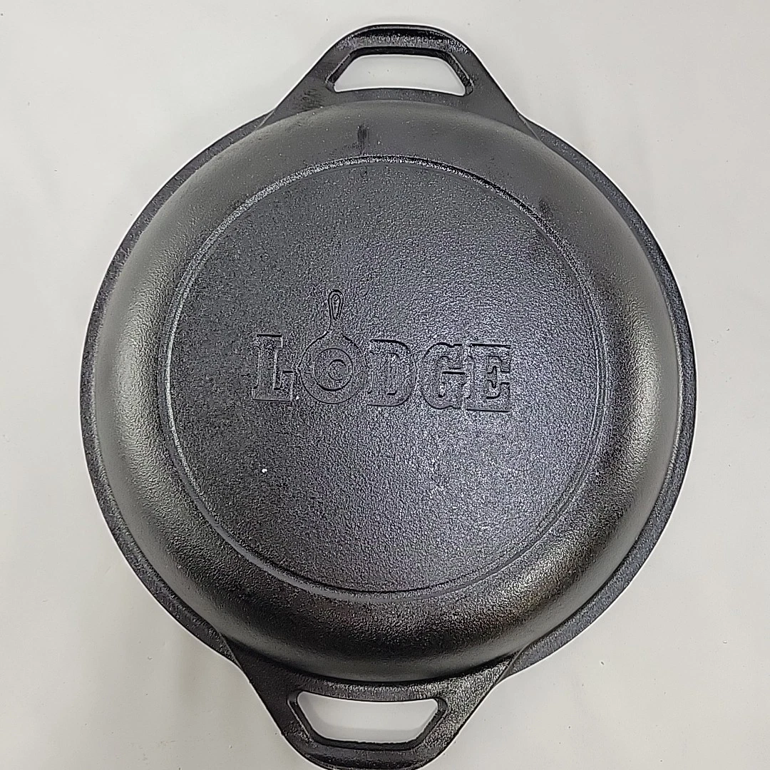 Lodge Cast Iron 10 Inch Lid Dual Handle Skillet