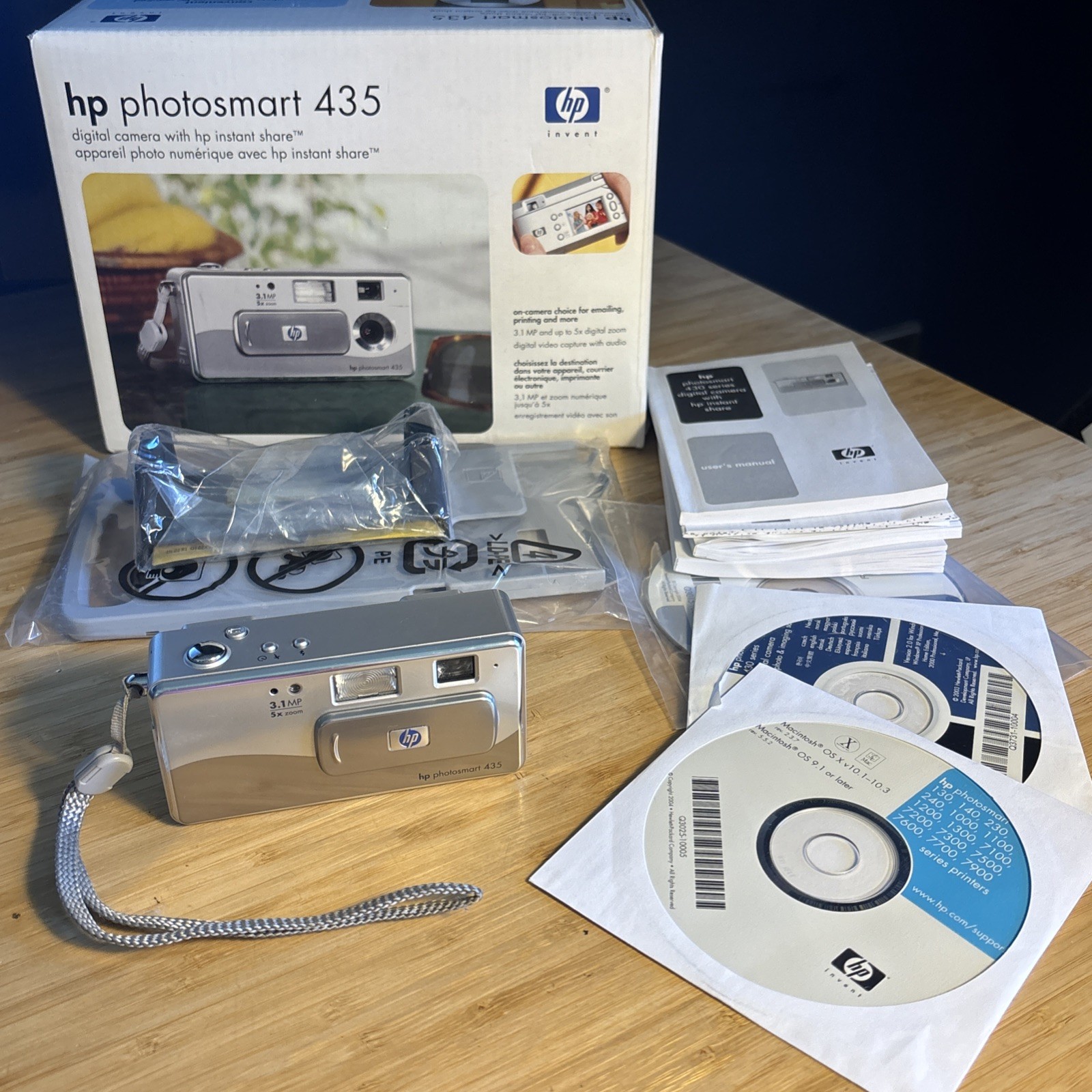 HP Photosmart 435 Y2K 3.1MP 5X Zoom Silver Boxed Manual - TESTED (No Memory/USB)
