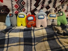 Set of 6 Among Us Key Chain Clip Friends to Put On Tour Backpack Or Bag Keychain