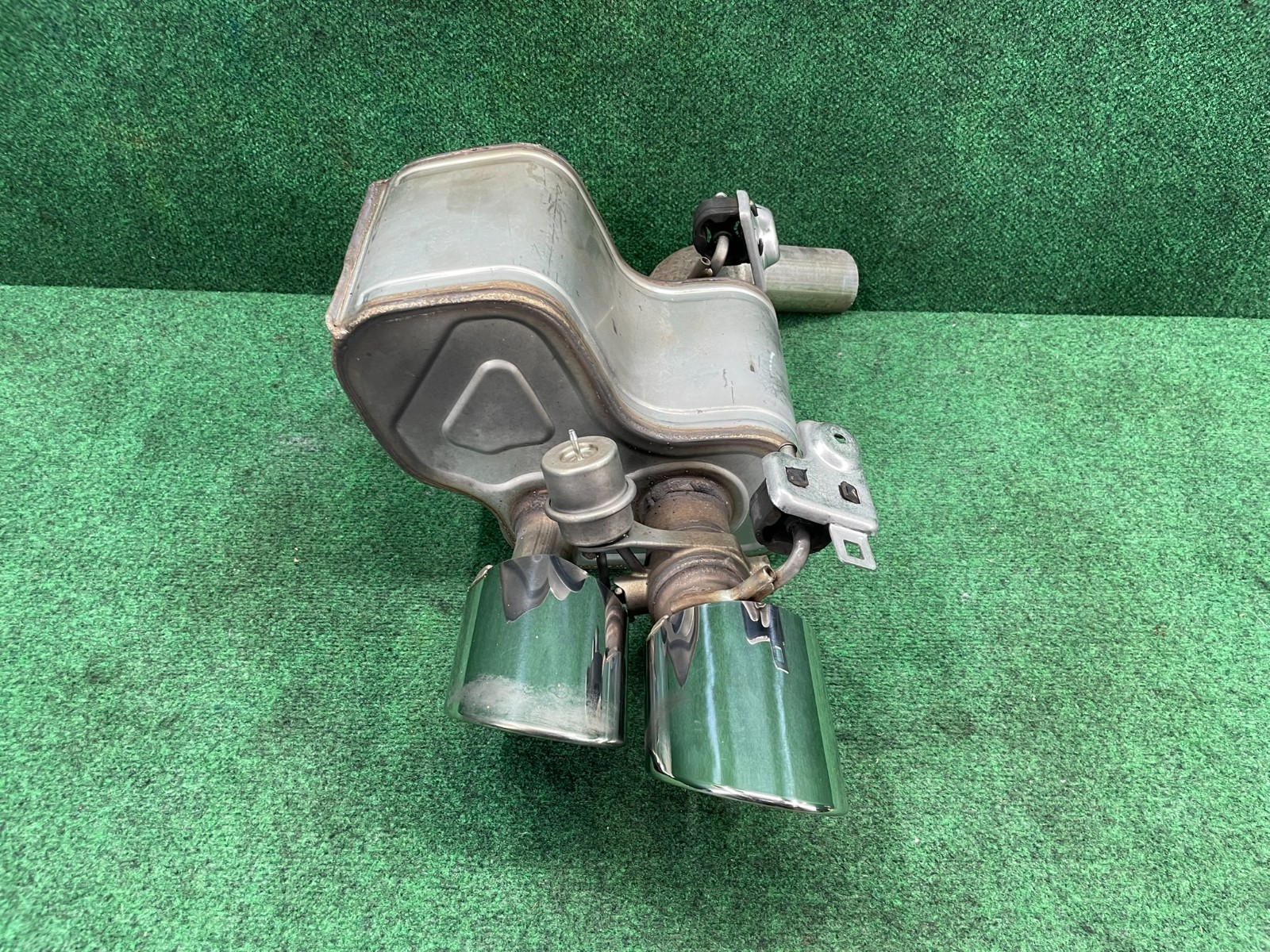 🛑 2014-2017 Maserati Ghibli Rear Left Driver Side Exhaust Muffler Dual Tip OEM