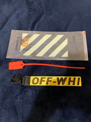 OFF WHITE INDUSTRIAL KEYCHAIN **BLACK ON YELLOW GOLD** W/ZIP TIE **NEW IN BAG**