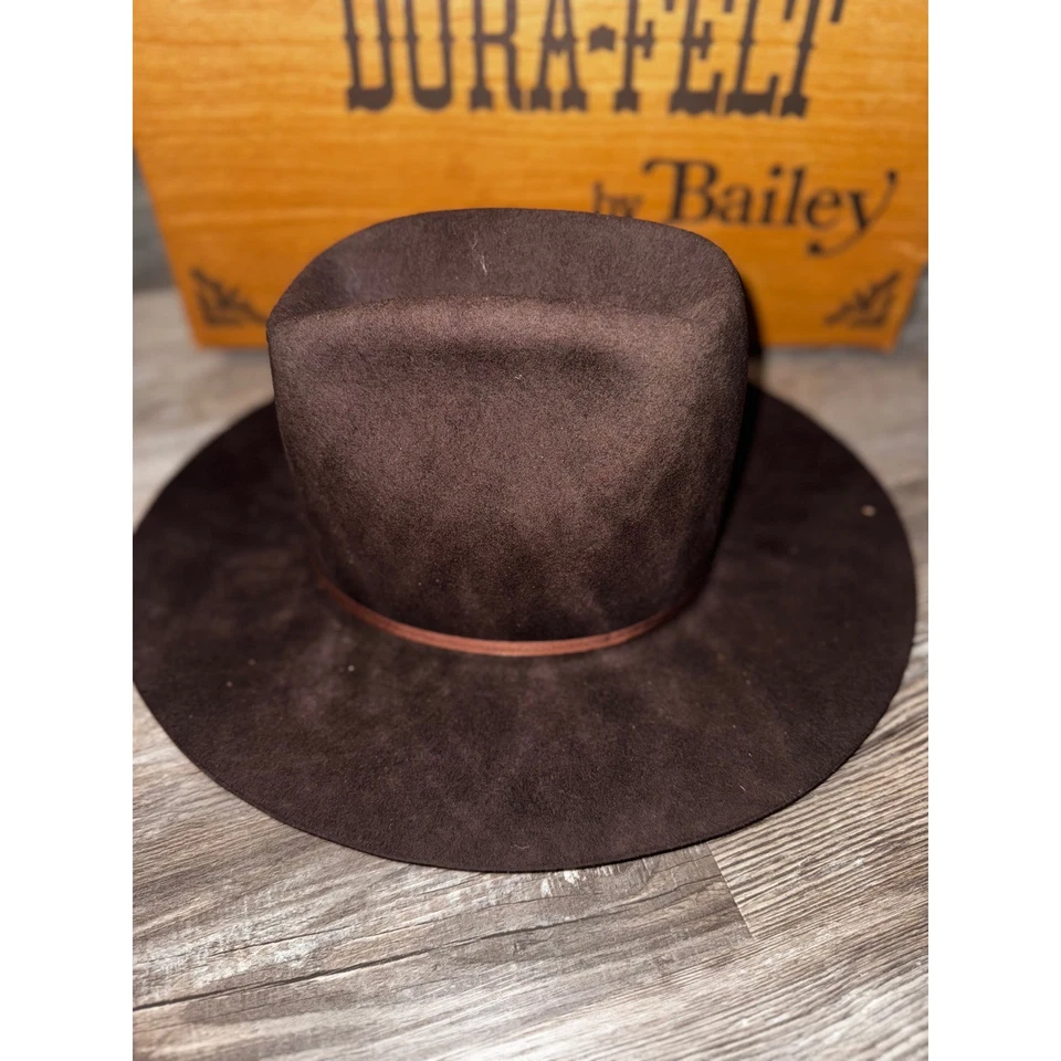 Sombrero Fedora Dura-Felt by Bailey Marrón con Pluma, Vaquero Estilo Western Foto 4 de 4
