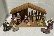 12 pieces basic Nativity Set Holiday Time hand painted porcelain wood Manger