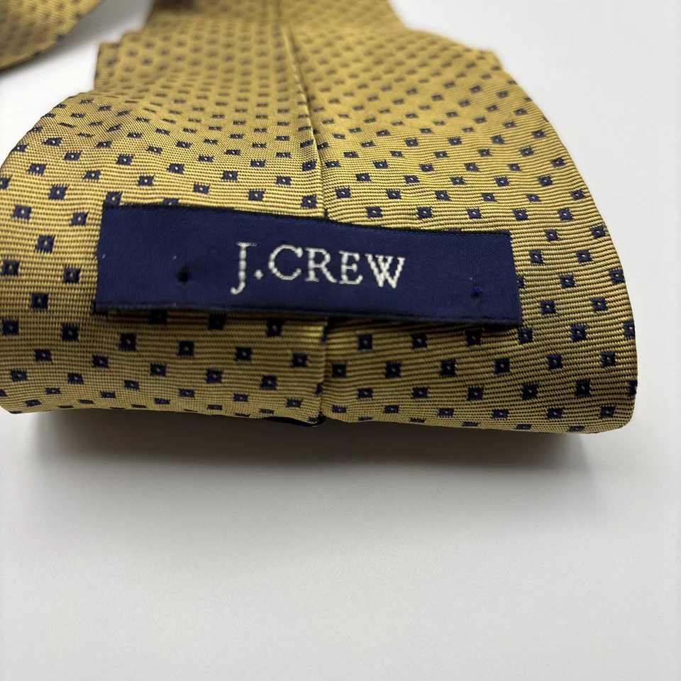 Corbata de cuello J Crew para hombre foulard geométrica dorada hecha en EE. UU. 100 % seda 58”x4” Foto 4 de 4