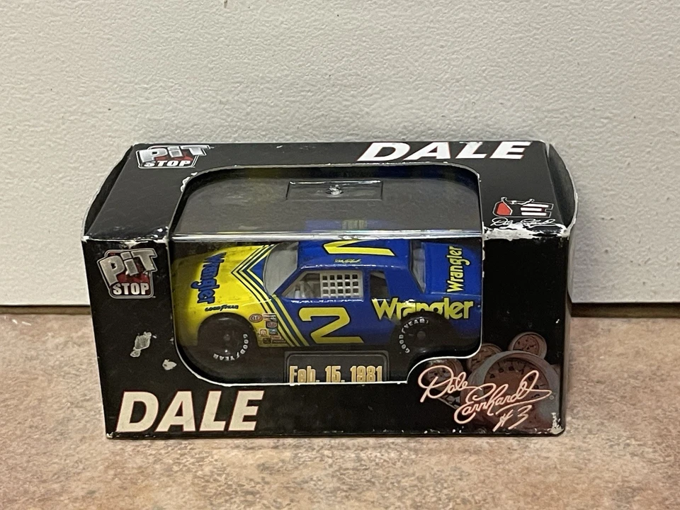 Dale Earnhardt Goodwrench Mike Curb Wrangler Aerocoupe Película SET 12 Acción 1:64 Foto 3 de 4