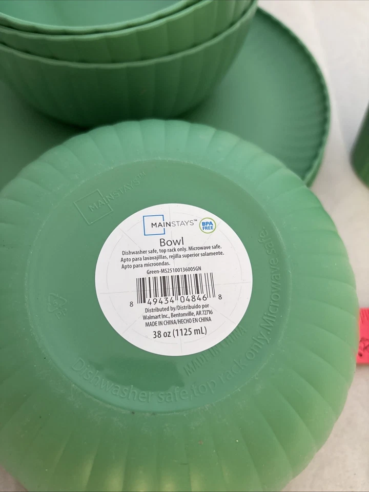 Mainstays Ribbed Tumblers, Plates, and Bowl Set Of 12 Green - Image 3 of 4