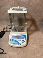 Symmetry Cole Parmer Analytical Balance S-PA 124E
