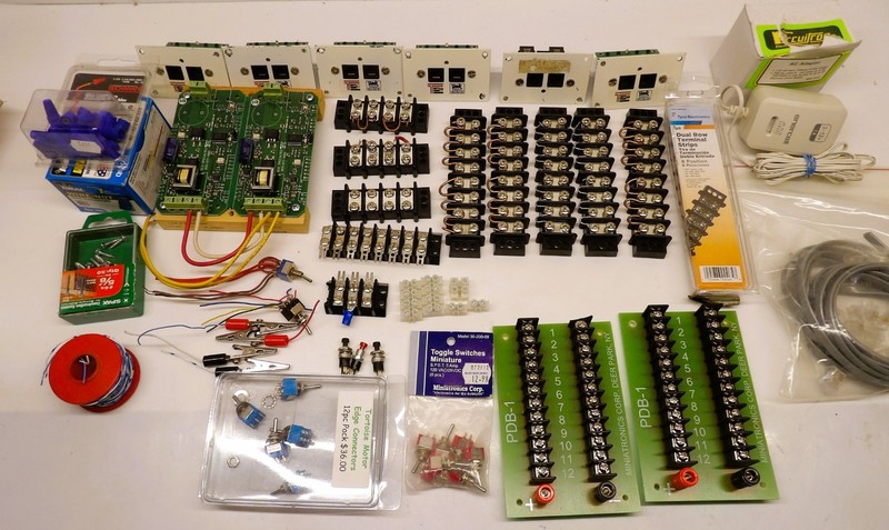 Lot of Elect. parts for Model RR layouts w/ (2) Miniatronics PDB-1 power blocks