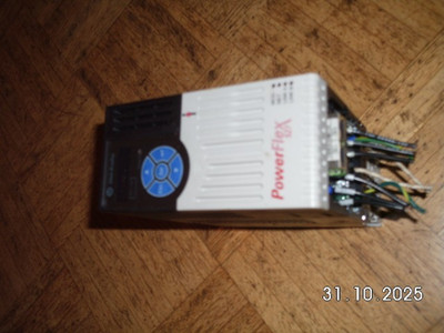 Allen-Bradley 25C-D2P3N104 PowerFlex 527 Control Modul