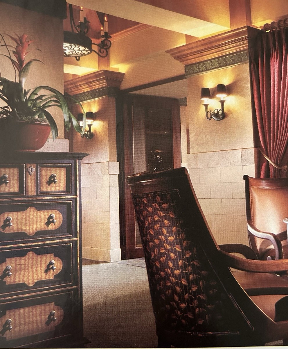 Drexel Heritage–Hand painted chest 5)drawer, Checkerboard Sides