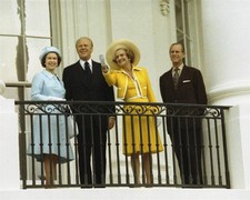 President Gerald Ford Betty At White House With Queen Elizabeth II  4x6 Picture