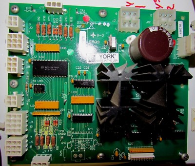 USED York MILLENNIUM Screw Chiller Circuit Board Control 031