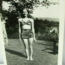 Pretty Fit Woman 1930s-40s VTG Photo 2 Piece Bathing Suit Floral Fashion mb126