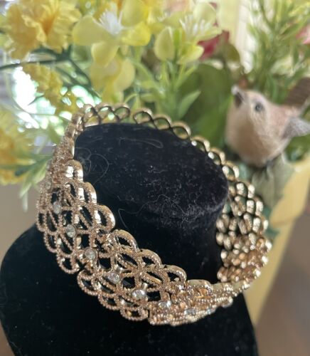 Avon Studio 1886 Pretty Rhinestone Lace Cuff Bracelet NIB - Picture 3 of 7