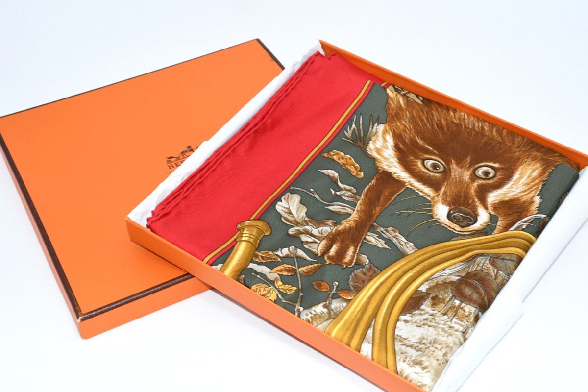 Hermes Scarf Chasse au Bois 90 cm silk red Carre fox animal