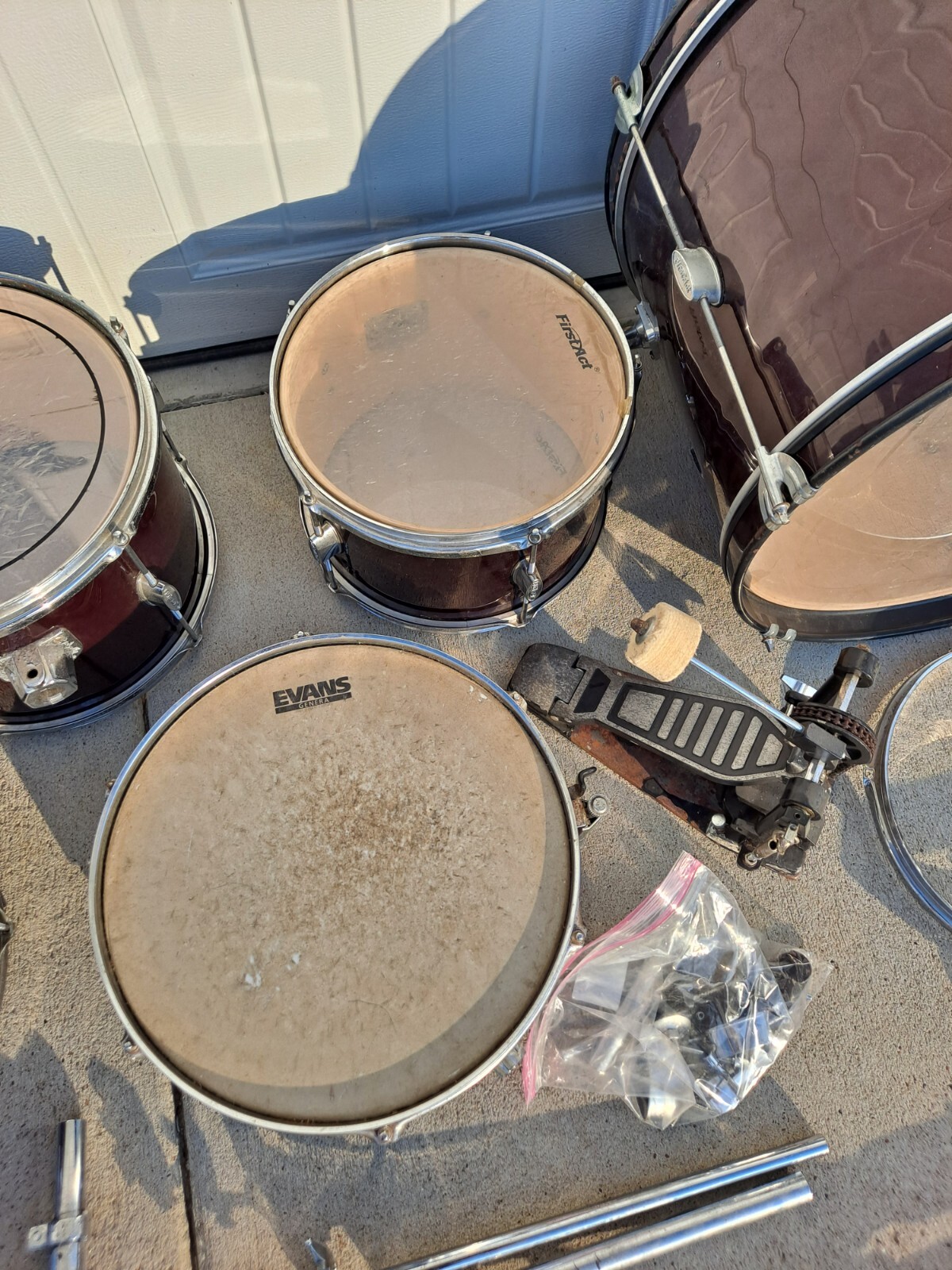 Mixed Brands Drum set used 2 bass drums, 2 snares, 3 Tom's, 1 cymbal, 1