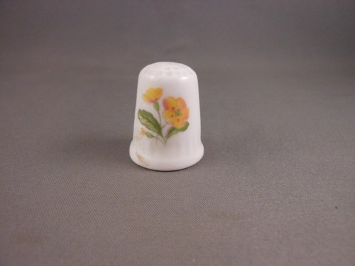 Vtg Dutchess England Bone China Green Yellow Flowers Floral Sewing Thimble - Picture 3 of 6