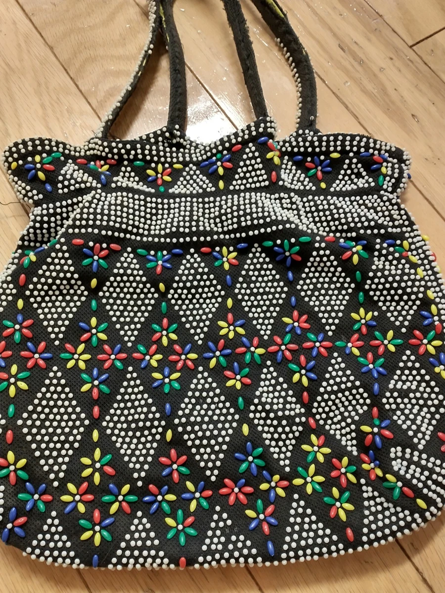 Unbranded primary colors pouch style beaded handbag plastic beads