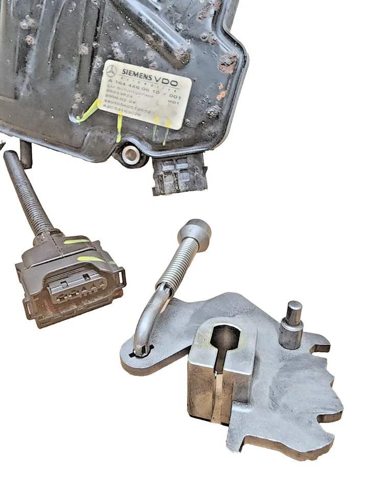 2006 Mercedes-Benz R350 Neutral Safety Switch / Transmission Range Sensor OEM - Image 2 of 4