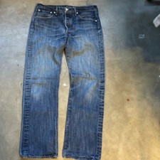 vintage levi  s denim slightly distressed with a beautiful blue wash size 32/30