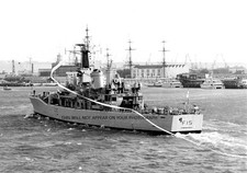 ROYAL NAVY LEANDER CLASS FRIGATE HMS EURYALUS ENTERS POMPEY TO PAY OFF