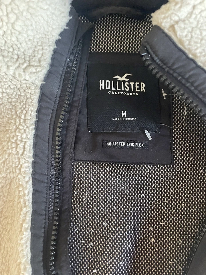 HOLLISTER || Chaqueta Epic Flex de piel sintética mediana Foto 3 de 4