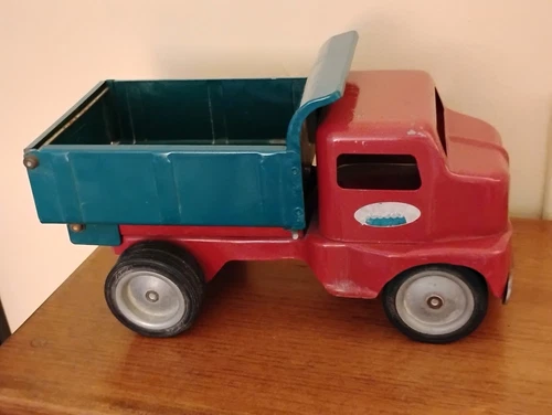 Tonka Dump Truck 1996 Hasbro Red Green Paint steel approx. 12" long