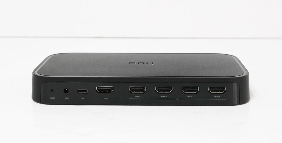 Philips Hue Play 579755 8K HDMI Sync Box Only - image 3 of 4