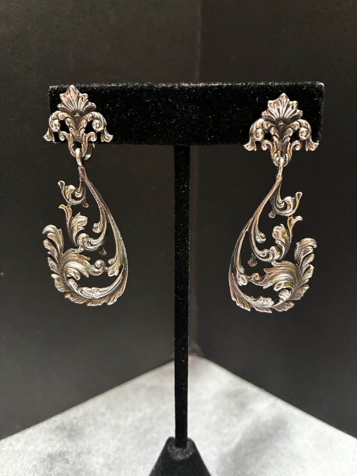 Elegant Vintage Art Nouveau Ornate Feather Scroll Sterling Clip On Earrings