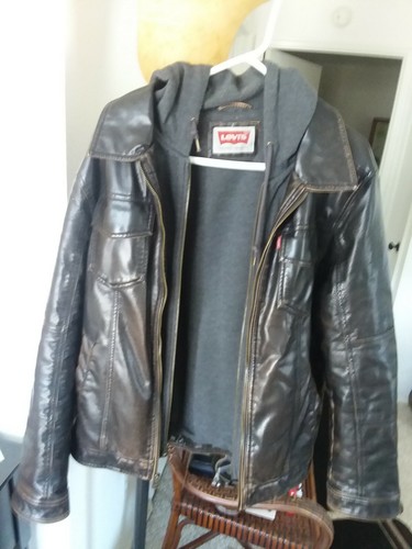 VINTAGE LEVI Leather Jacket W/Built In 