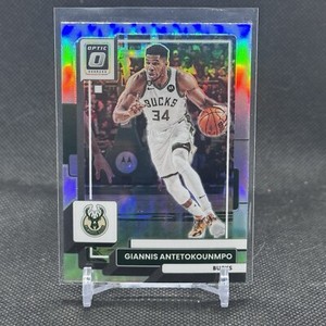 2022-23 Panini Donruss Optic Giannis Antetokounmpo Holo Prizm #75 - Bucks