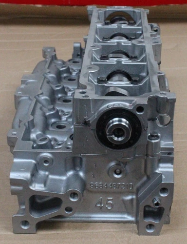 Ford Transit Connect 1.6 TDCi 8V Cylinder Head  - Picture 4 of 6