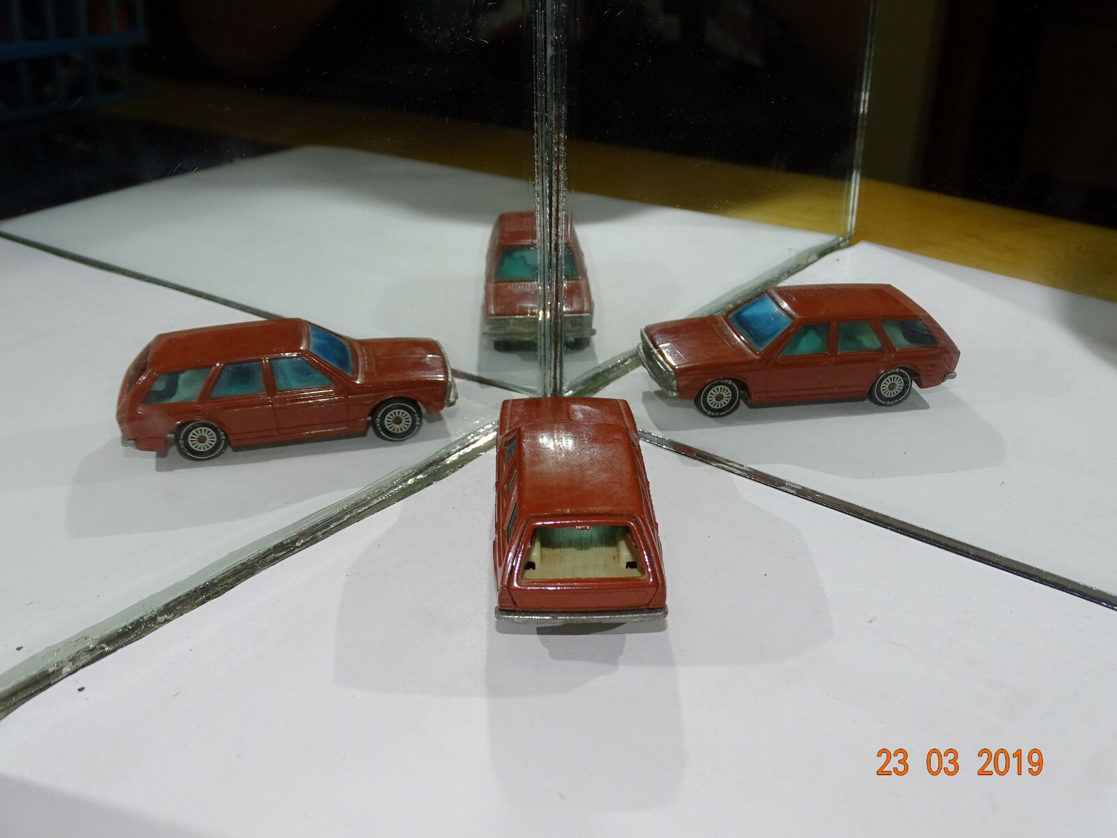 Bild 2 von 6