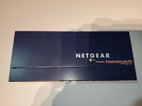 NG FS108P (Netgear Switch, Network, 8 Port, 10/100 4 POE ports) - Picture 2 of 4